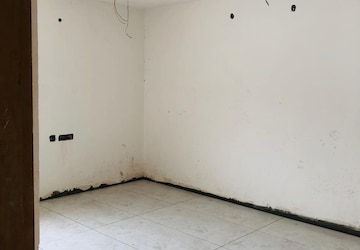 Room in 3 BHK Apartment at Banjara Hills – for Sale