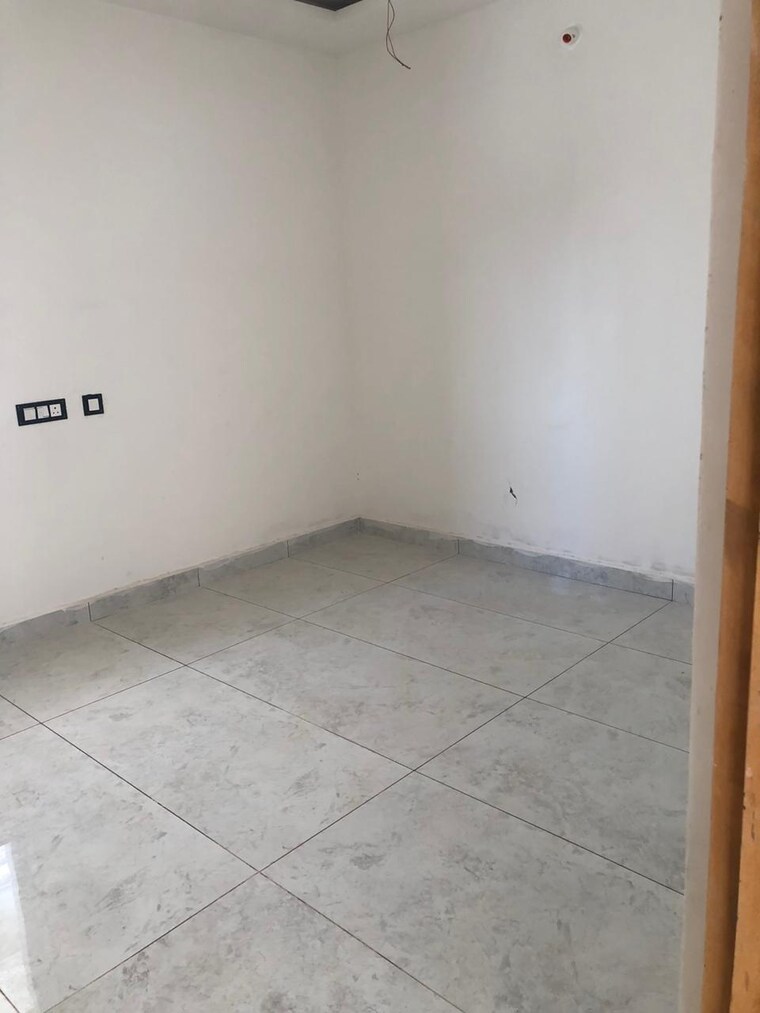 Room, banjara hills 3 Bedroom 2290 Sq.Ft. Apartment In Banjara Hills Hyderabad 9321658