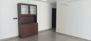 Room in 3 BHK Apartment at Aliens Space Station, Tellapur – for Rent