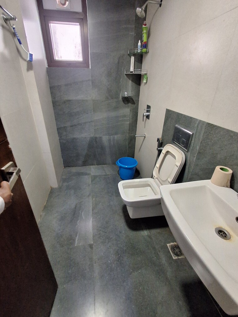 Bathroom, ayyanna-prestige 3 Bedroom 1700 Sq.Ft. Apartment In Kondapur Hyderabad 9318900