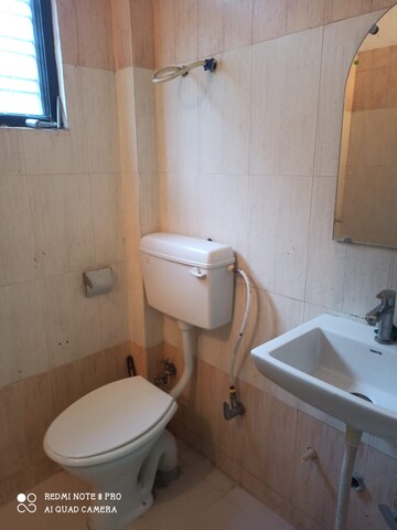 Bathroom in 2 BHK Apartment at Parsvnath Planet, Gomti Nagar – for Rent