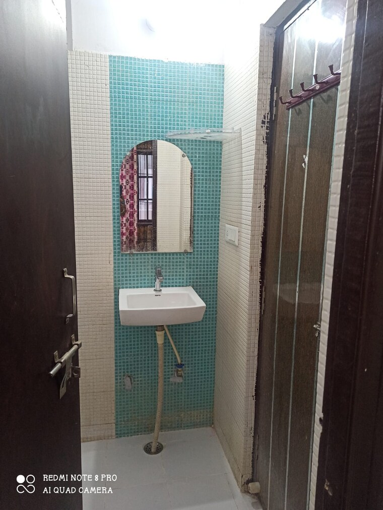 Bathroom, faizabad road 2 Bedroom 1100 Sq.Ft. Apartment In Faizabad Road Lucknow 9321672