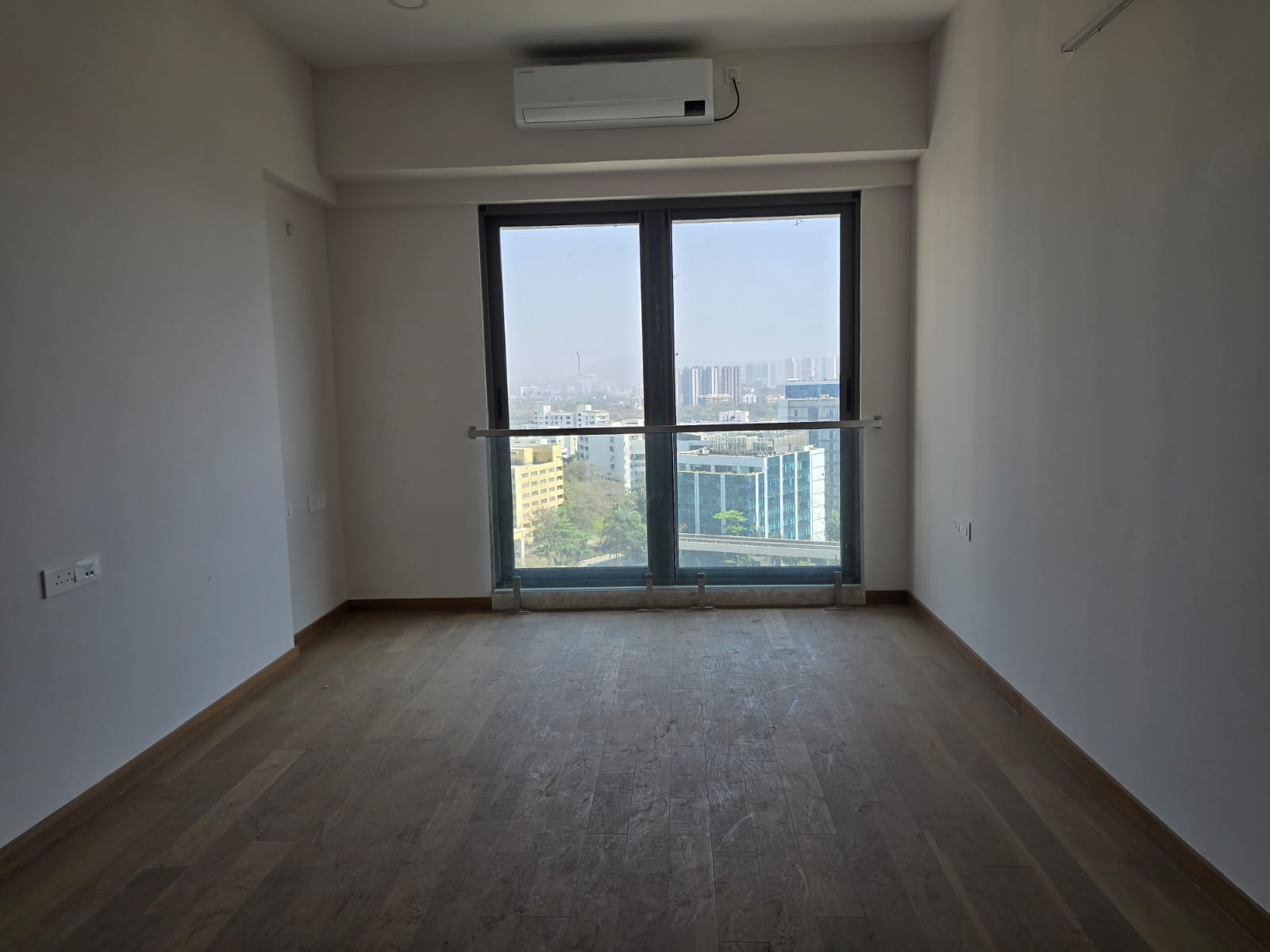 2 BHK Apartment For Rent in Adani Ten BKC