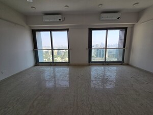 Room in 2 BHK Apartment at Adani Ten BKC, Bandra East – for Rent