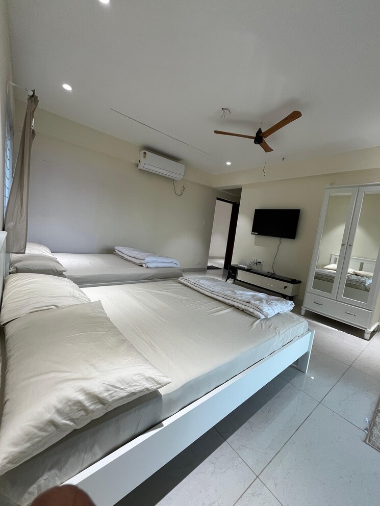 Bathroom, vasavi-gp-trends 4 Bedroom 4560 Sq.Ft. Apartment In Nanakramguda Hyderabad 9321693