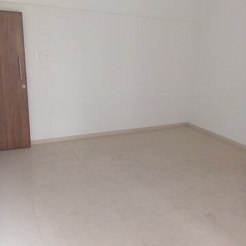 Room in 2 BHK Apartment at Gajanan Heights Goregaon West, Goregaon West – for Rent