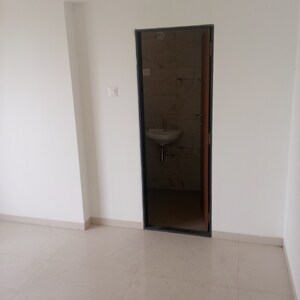 Room in 2 BHK Apartment at Gajanan Heights Goregaon West, Goregaon West – for Rent