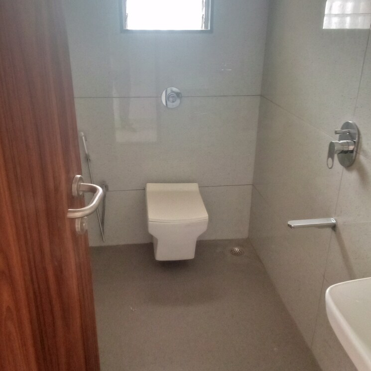 Bathroom, gajanan-heights-goregaon-west 2 Bedroom 650 Sq.Ft. Apartment In Goregaon West Mumbai 9321708
