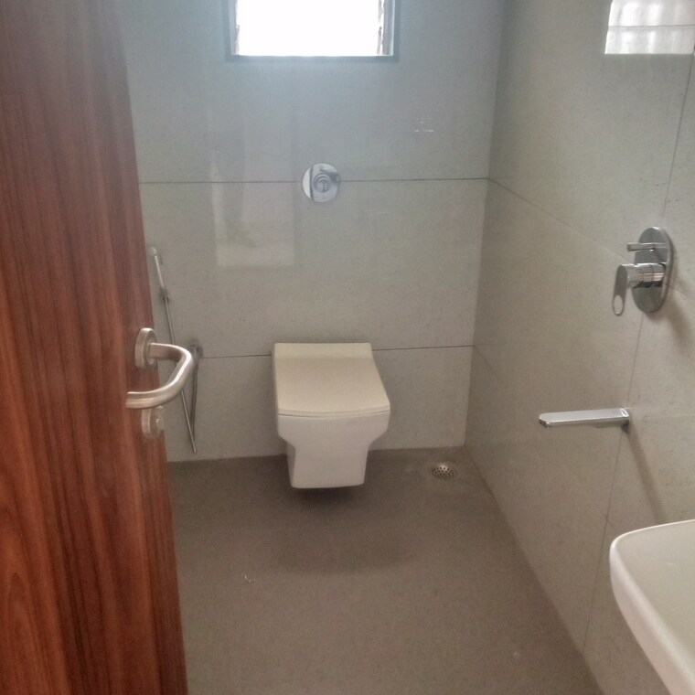 Bathroom, gajanan-heights-goregaon-west 2 Bedroom 650 Sq.Ft. Apartment In Goregaon West Mumbai 9321708