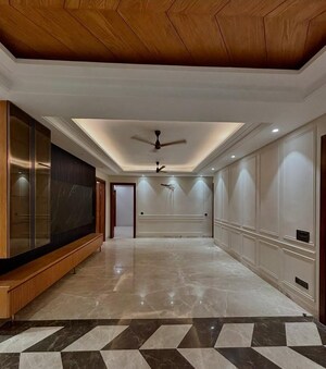 Room in 4 BHK Builder Floor at BP Homes, Sector 85 – for Sale