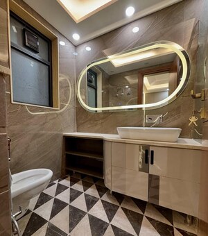 Bathroom in 4 BHK Builder Floor at BP Homes, Sector 85 – for Sale