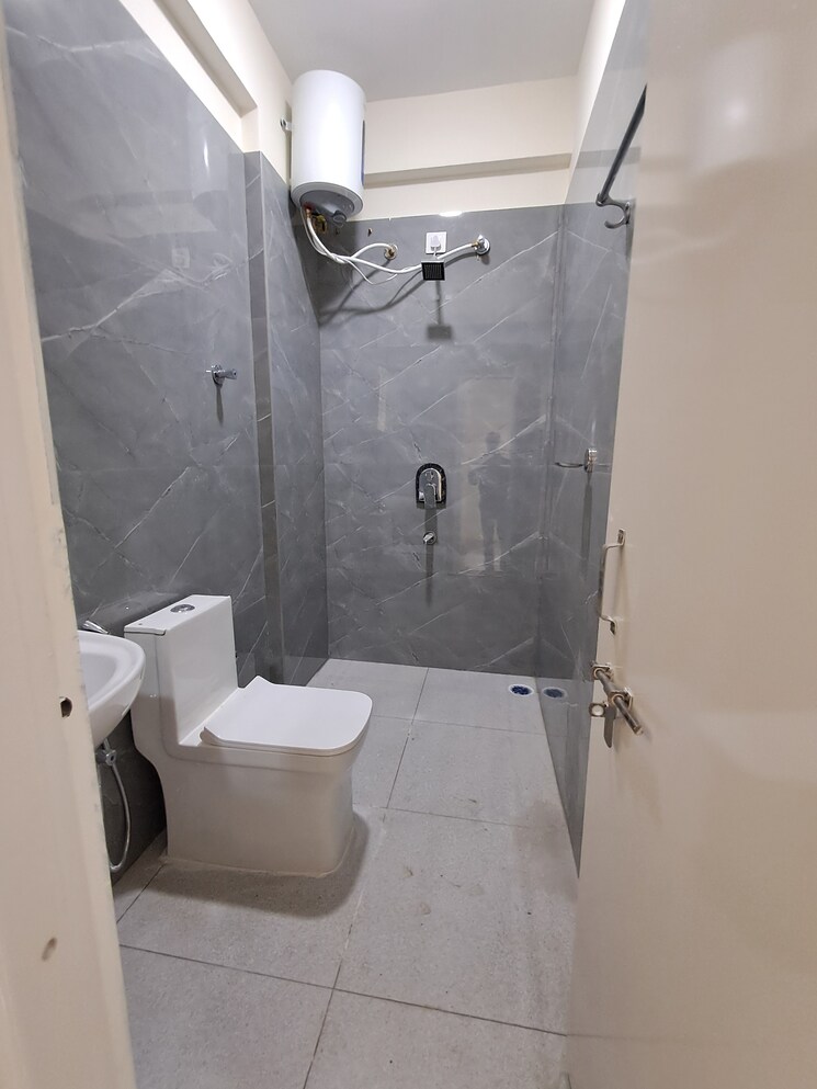 Bathroom, btm layout stage 2 2 Bedroom 800 Sq.Ft. Builder Floor In Btm Layout Stage 2 Bangalore 9321741