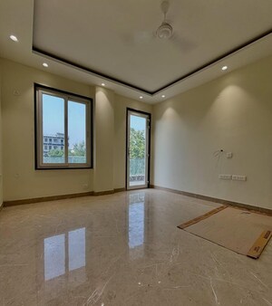 Room in 3 BHK Builder Floor at Puri Aman Vilas, Sector 89 – for Sale