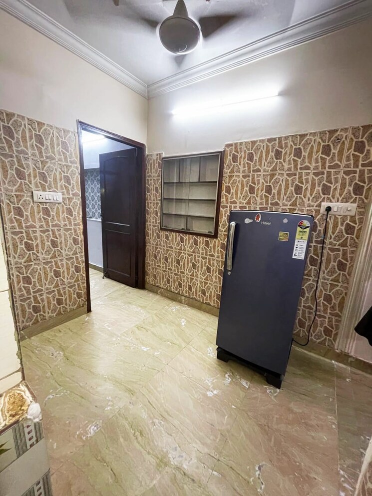 undefined, lajpat nagar 2 Bedroom 900 Sq.Ft. Builder Floor In Lajpat Nagar Delhi 9321767