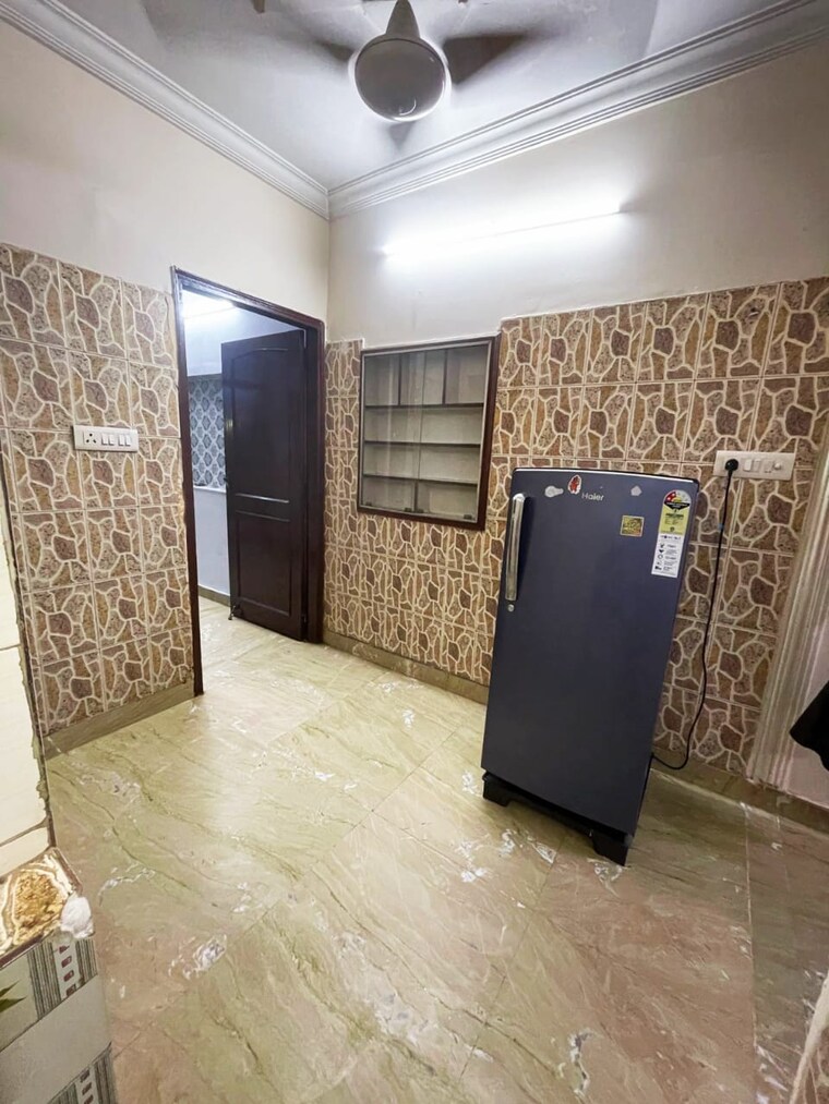 undefined, lajpat nagar 2 Bedroom 900 Sq.Ft. Builder Floor In Lajpat Nagar Delhi 9321767