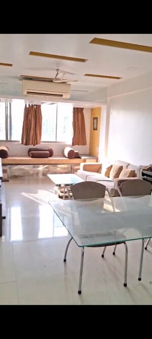 Master Bedroom in 2 BHK Apartment at Swastik Park, Chembur – for Rent