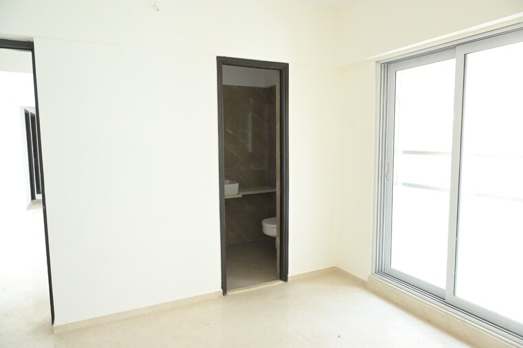 Room, je-and-vee-madhuban 2 Bedroom 650 Sq.Ft. Apartment In Malad East Mumbai 9321780