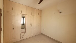 Room in 2 BHK Apartment at Purva Fountain Square, Marathahalli – for Rent