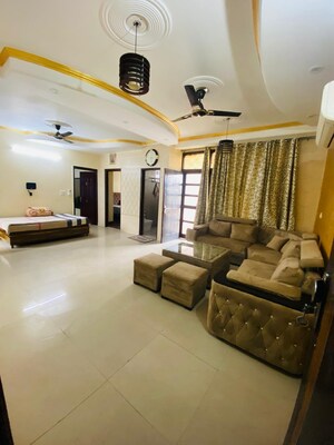 2 BHK Apartment For Rent in Surya Towers Zirakpur, Lohgarh