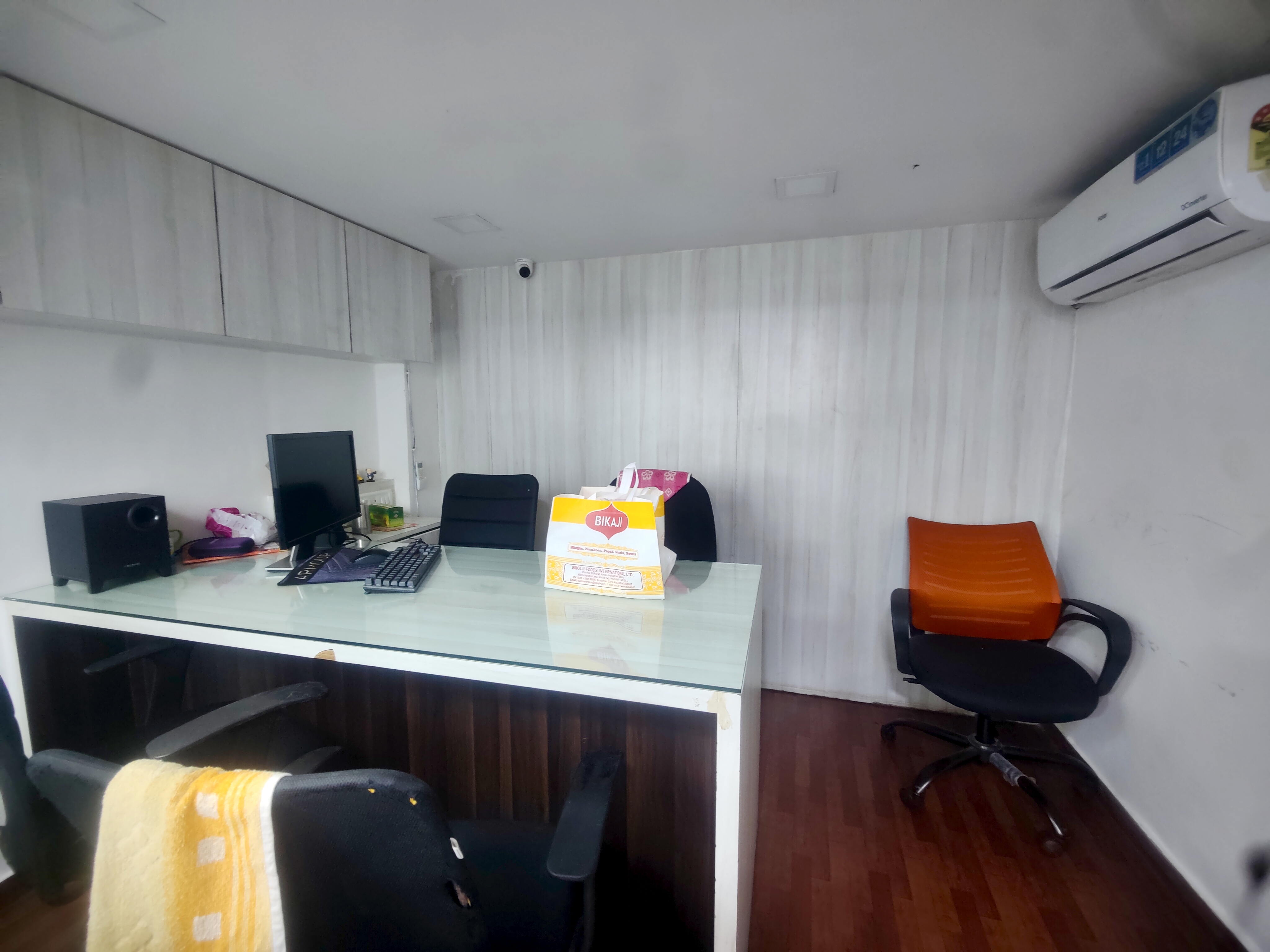 Office Space For Rent in Commercial Space 