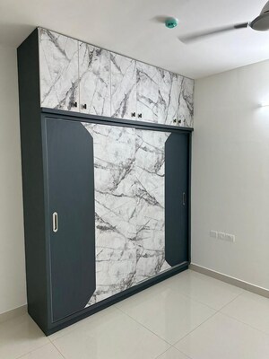 Room in 3.5 BHK Apartment at Prestige Tranquil, Kokapet – for Rent