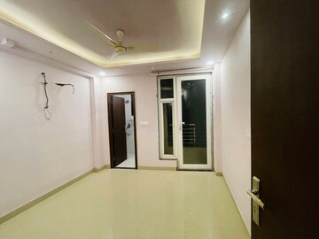 Building Lobby in 3 BHK Builder Floor at Rajpur Khurd Extension – for Sale