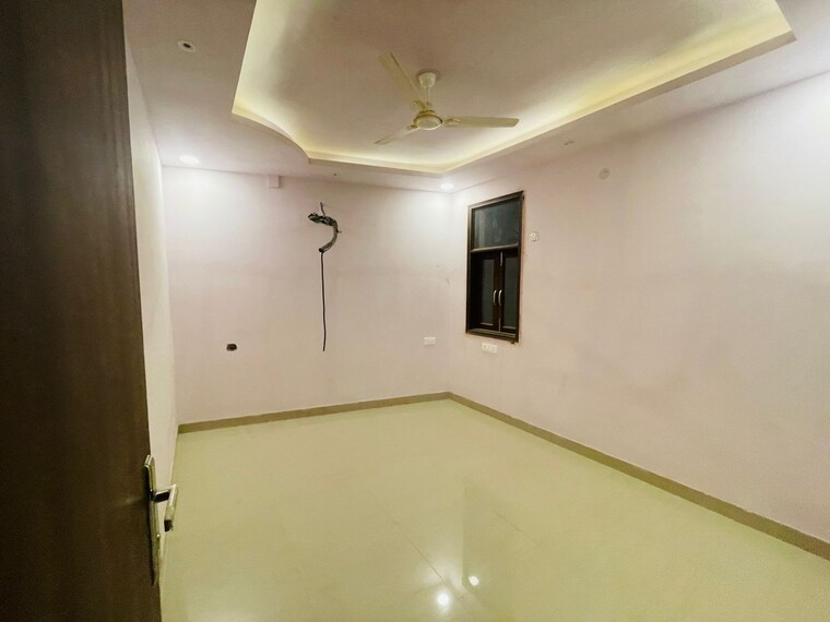Room, rajpur khurd extension 3 Bedroom 1200 Sq.Ft. Builder Floor In Rajpur Khurd Extension Delhi 9321866