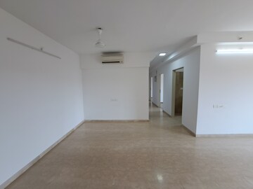 Room in 3 BHK Apartment at Kanakia Paris, Bandra East – for Rent