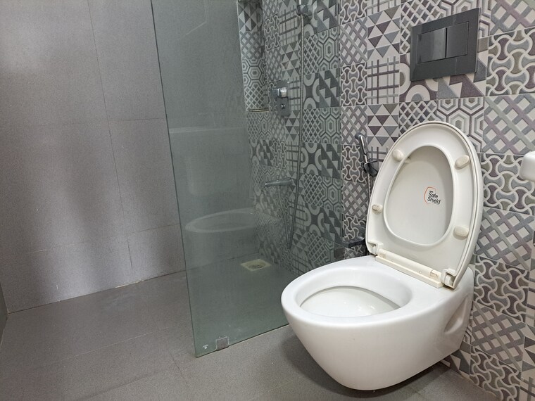 Bathroom, kanakia-paris 3 Bedroom 1275 Sq.Ft. Apartment In Bandra East Mumbai 9321865