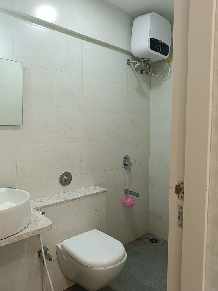 Bathroom, sugee-atharva 2 Bedroom 470 Sq.Ft. Apartment In Prabhadevi Mumbai 9321869