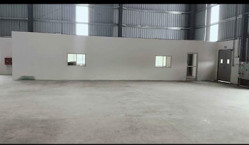 Room in  Warehouse at Thane West – for Rent