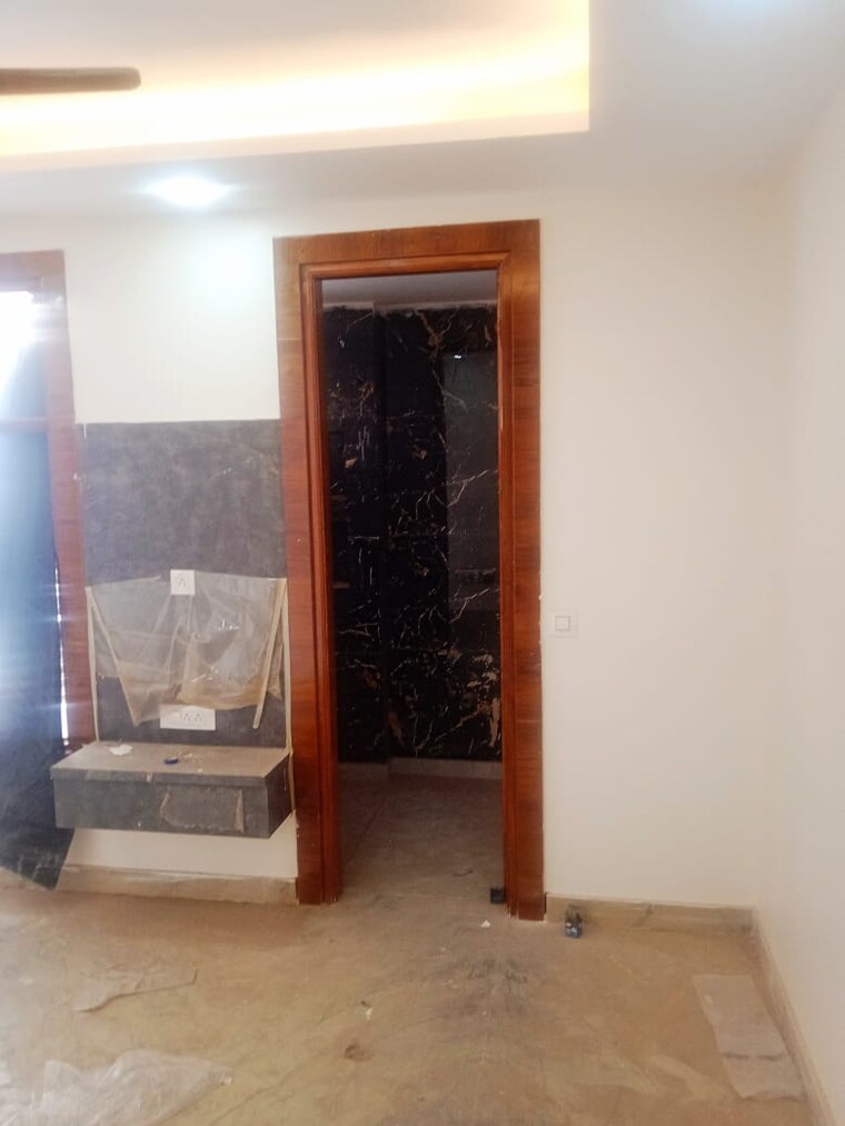 Other, lajpat nagar 2 Bedroom 900 Sq.Ft. Builder Floor In Lajpat Nagar Delhi 9321884