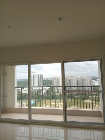 Room in 2 BHK Apartment at Godrej Park Retreat, Sarjapur Road – for Sale