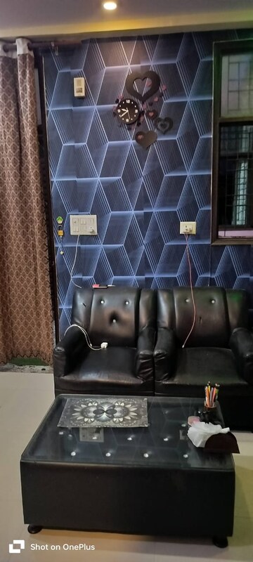 Gym in 1.5 BHK Builder Floor at Mayur Vihar – for Rent