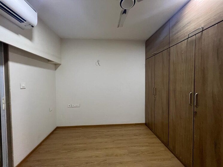 Room, dheeraj-insignia 5 Bedroom 2200 Sq.Ft. Apartment In Bandra East Mumbai 9321912