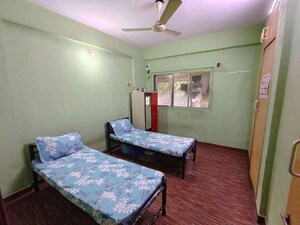 Bedroom in  Pg at Naupada – for Rent