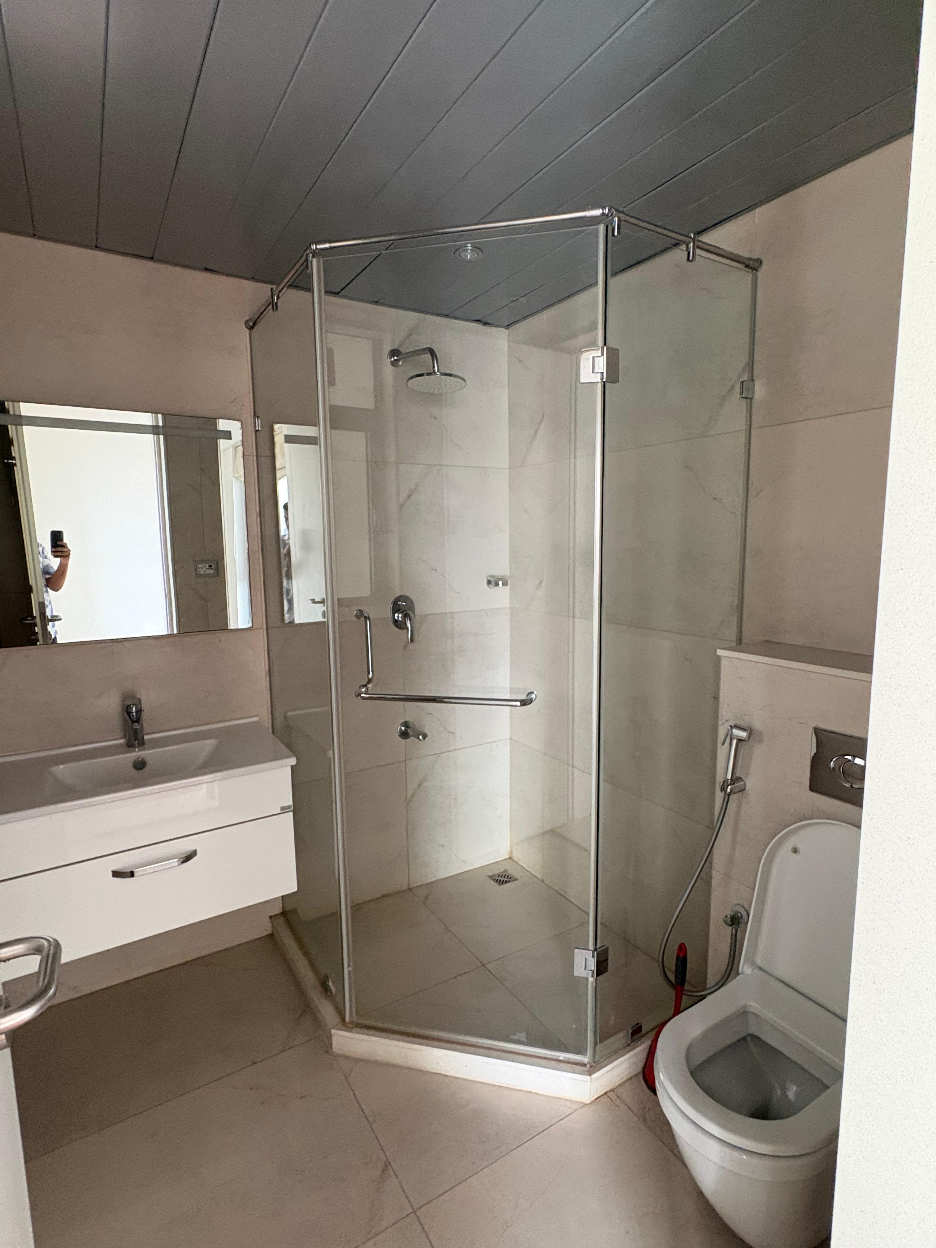 4 BHK 2000 Sq.Ft. Apartment in Dream Metropark County