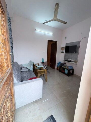 Team Area in 1 BHK Apartment at Dev Manor, Madhapur – for Rent