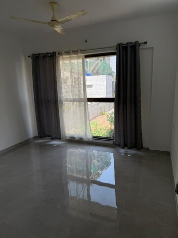 Room in 3 BHK Apartment at Ganga New town, Dhanori – for Rent