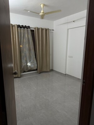 Room in 3 BHK Apartment at Ganga New town, Dhanori – for Rent