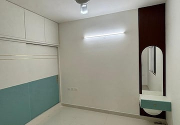 Room in 3 BHK Apartment at Rajapushpa Provincia, Narsingi – for Rent