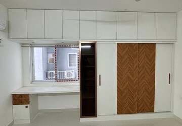 Room in 3 BHK Apartment at Rajapushpa Provincia, Narsingi – for Rent