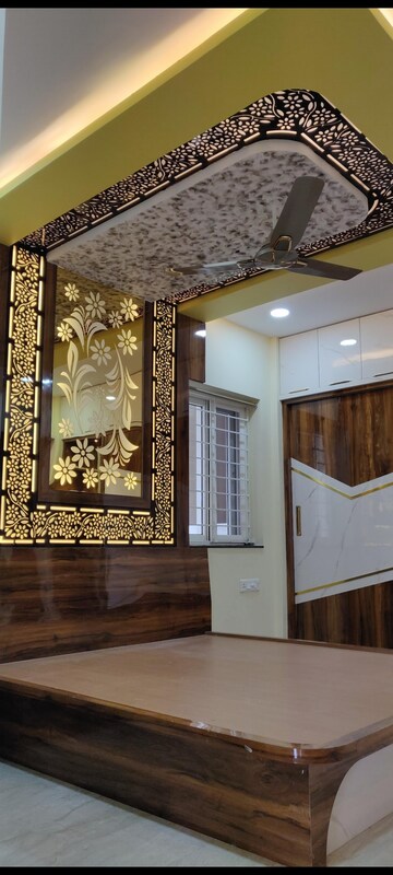 Bedroom in 3 BHK Builder Floor at Kondapur – for Rent