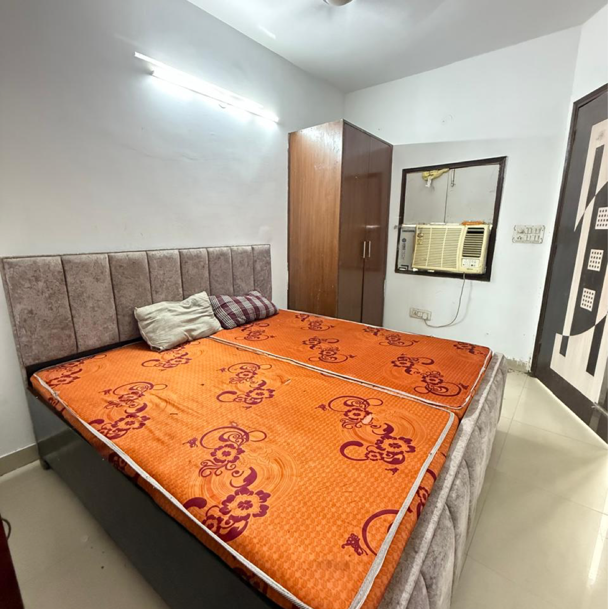 1 Rk+ Pooja Room Builder Floor For Rent in Saket 