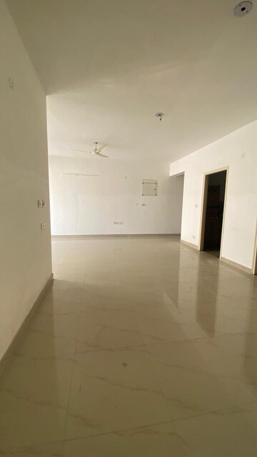 Room in 3 BHK Apartment at Salarpuria Silveroak Estate, Rajarhat – for Sale