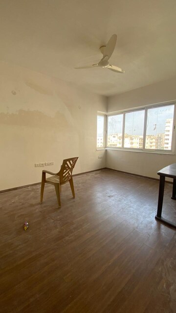 Room in 3 BHK Apartment at Salarpuria Silveroak Estate, Rajarhat – for Sale