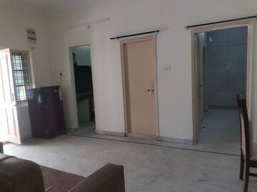 Room in 3 BHK Builder Floor at Madhapur – for Rent