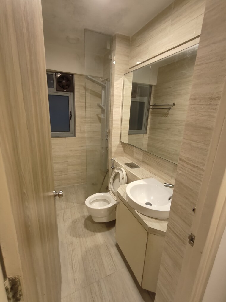 Bathroom, imperial-heights-goregaon-west 3.5 Bedroom 1750 Sq.Ft. Apartment In Goregaon West Mumbai 9321989