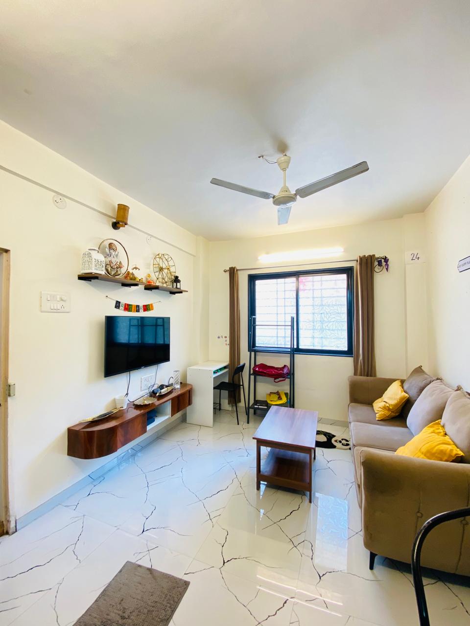 1 BHK 600 Sq.Ft. Apartment in Saroj Apartment Karve Nagar