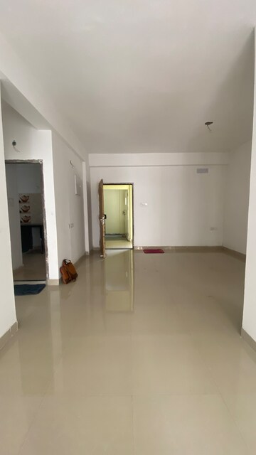 Building Lobby in 2 BHK Apartment at Sunland Residency, Rajarhat New Town – for Sale